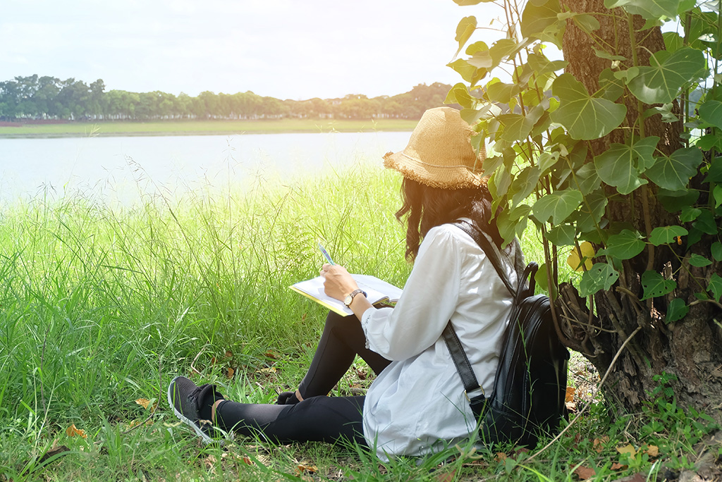 5 Writing Practices to Transform Stress into Strength